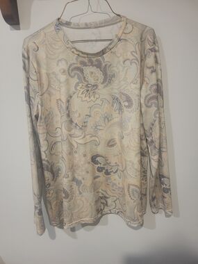 Paisley Long-Sleeve Crew Neck Top in Cream